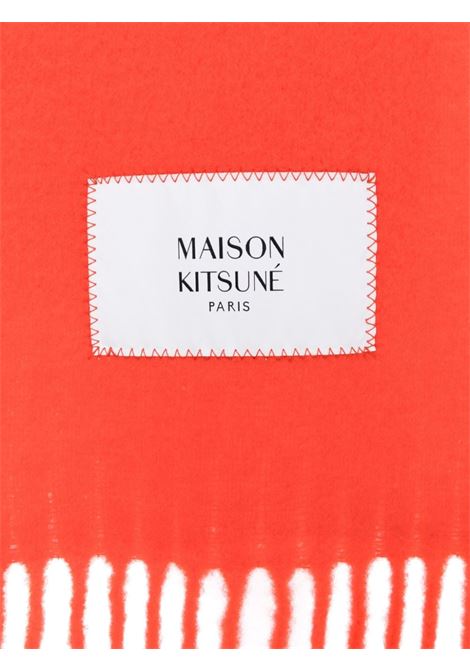 Red alpaca logo-patch scarf Maison Kitsune - men MAISON KITSUNÉ | LM06206WA0022P641